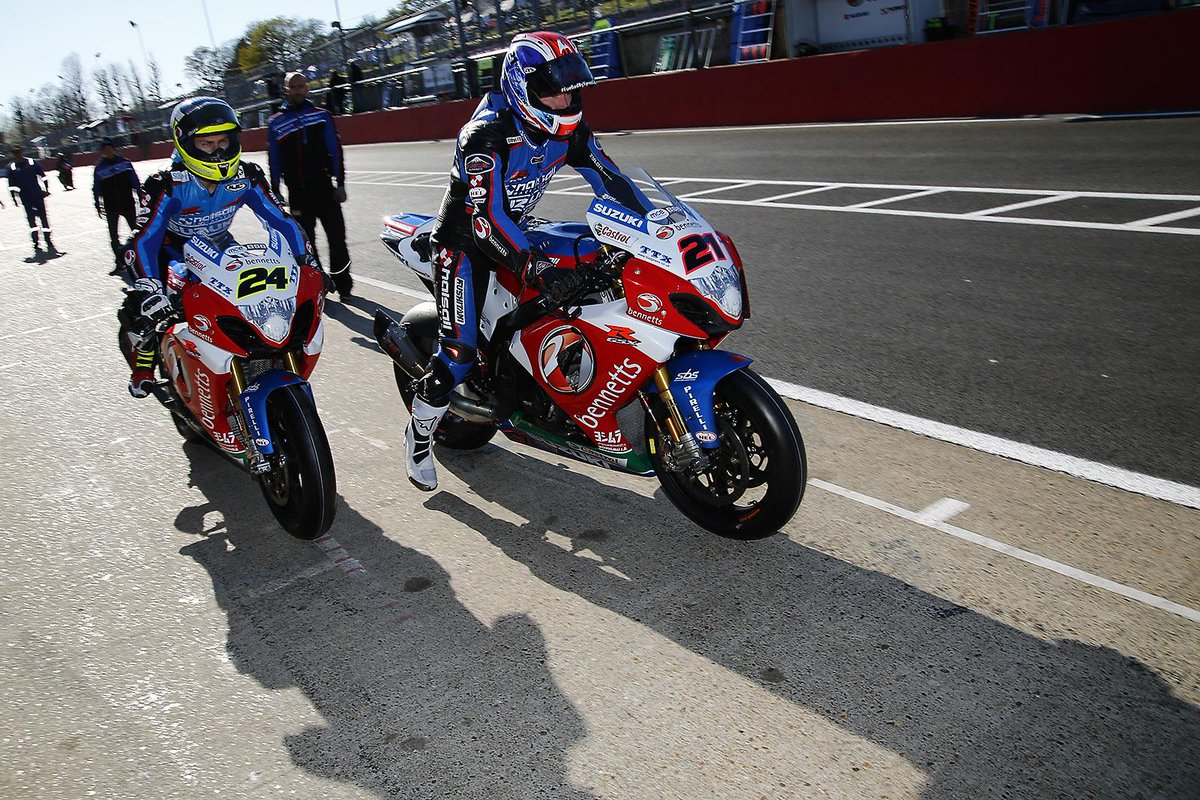 We're giving away 2 pairs of tickets to <a href="/Brands_Hatch/">Brands Hatch</a> <a href="/OfficialBSB/">British Superbike Championship</a>! RT to enter! bit.ly/1RyCtDB