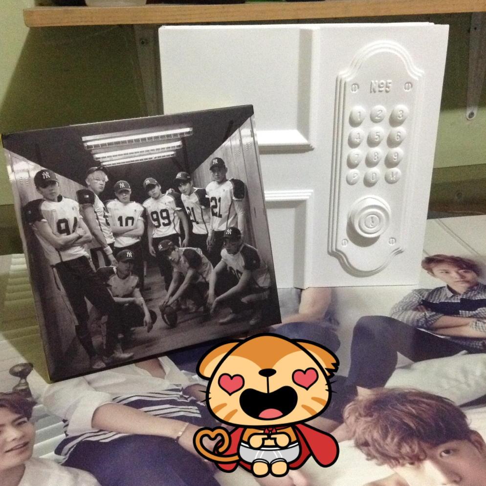 aera_1501's tweet image. another addition to my collections!!!😍#2PM #No5 #DayVersion 🏠 #EXO #LOVEMERIGHT thanks again @koreancravings 😘