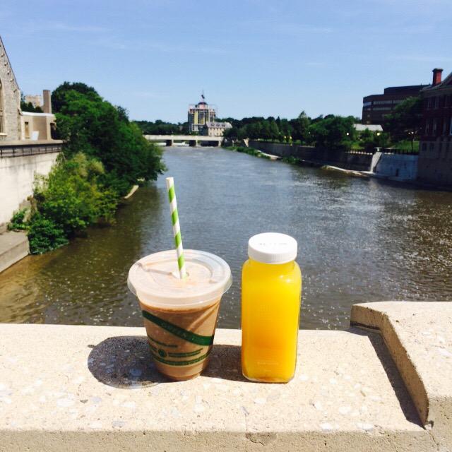 TheRegionalist's tweet photo. The sweety smoothie is delicious http://t.co/ZlHg1MgNvz