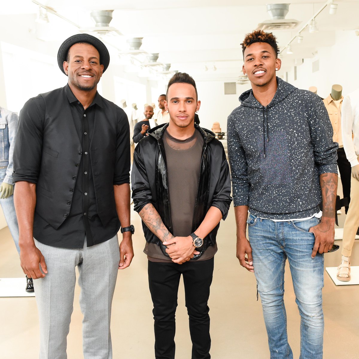 Verhandeling licht kan zijn Lewis Hamilton Pictures on Twitter: "Andre Iguodala, Lewis Hamilton, Nick  Young at Calvin Klein Fashion Show in New York http://t.co/crWqpPfZhB  http://t.co/KEUQOMKRyi" / Twitter