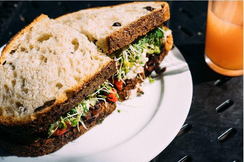 Questrade Career (@questradecareer) on Twitter photo Why your approach to feedback was wrong all along <a href="/HarvardBiz/">Harvard Business Review</a> #sandwichapproach #leadership ow.ly/PEmJE Why your approach to feedback was wrong all along <a href="/HarvardBiz/">Harvard Business Review</a> #sandwichapproach #leadership ow.ly/PEmJE