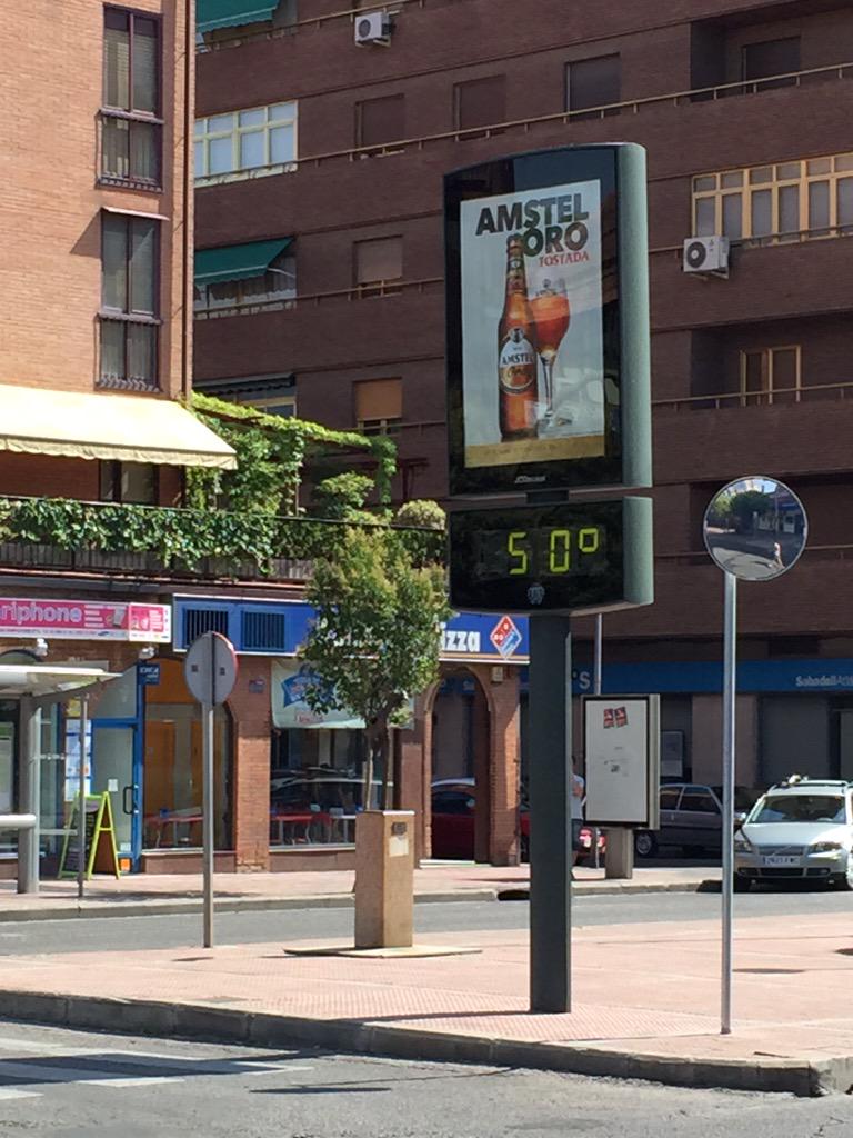 chamberi22's tweet photo. Vaya calor, máximo histórico en Alcalá de Henares... http://t.co/wI174VWXdY