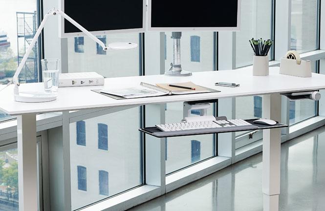 humanscale's tweet photo. Our sit-stand table floated to the top of @MetropolisMag #BestOfNeocon15. #FloatTable http://t.co/lVIHFga4y2 http://t.co/2vIHbu4DJA