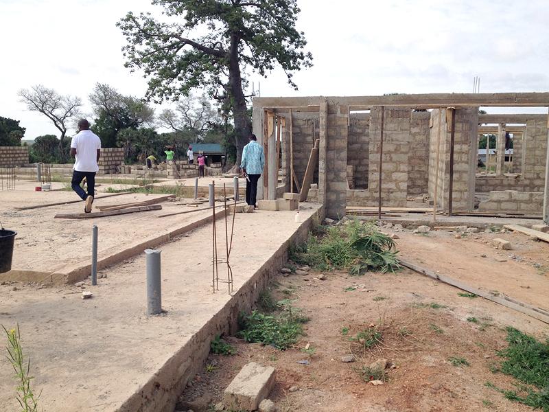 eofghana's tweet photo. EOF-site werkt niet goed ivm aanpassing naar repsonsive. Hier een foto over voortgang Bone Setters Clinic, Duong http://t.co/Y91WdWCq9Y
