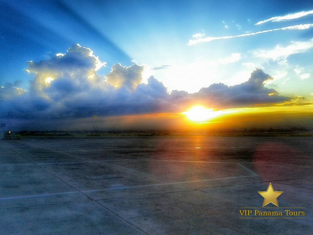 NOPENoBull's tweet photo. Panama Sunsets!
Let VIP Panama Tours be your guide
#Travel #Panama 
http://t.co/hFUIiQ4bhd http://t.co/uIWqAWhaeT