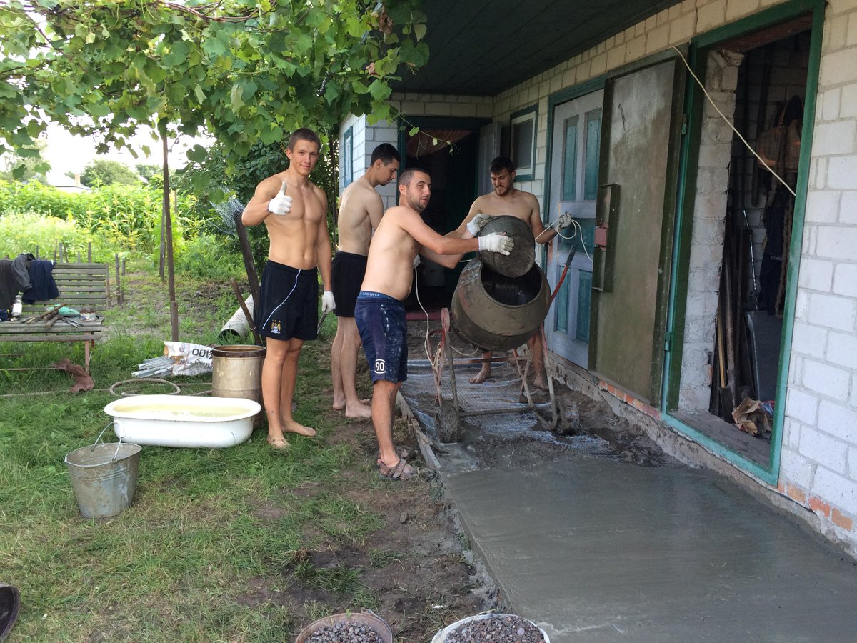 mi15lost's tweet image. Вчера ребята сделали доброе дело (одно из многих за это время) дома у  дедушки возрастом 89 лет  #mi15lost