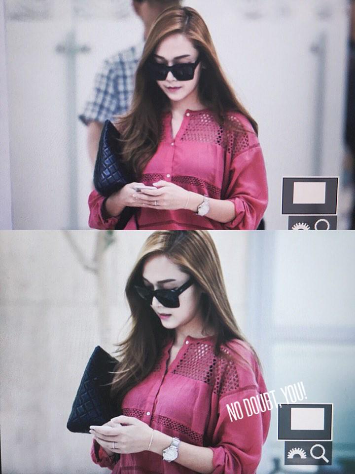 [PIC][15-07-2015]Jessica trở về Hàn Quốc vào tối nay CJ9KYlTUkAAYfu5