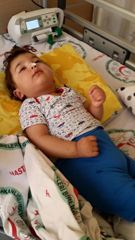 NoirBlancAsk's tweet photo. Çok Acil RT yayalım arkadaşlar😞😔
#OmerBaranaOmur Allah rızası için duyun
Ben de yürümek koşmak istiyorum. http://t.co/vMawwMtBDz