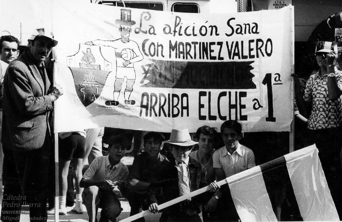 NovedadesECF's tweet photo. Por nuestros 92 AÑOS DE HISTORIA.
#ElElcheNODesciende http://t.co/9Q2o9QZt3i