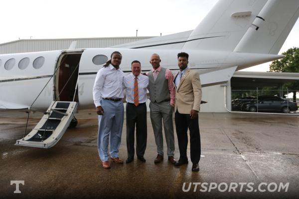 Vol_Football's tweet photo. Loads of positive press from @espn, @CBSSports, @USATODAYsports in today’s #Vols Briefing

http://t.co/9dYJMNeCi0 http://t.co/cFuVFhNZ7q