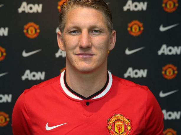 ManUtdFF's tweet photo. Manchester United's predicted started XI next season. Big Dave is staying! > http://t.co/JIzWi3441t http://t.co/59WS1Qj2tb