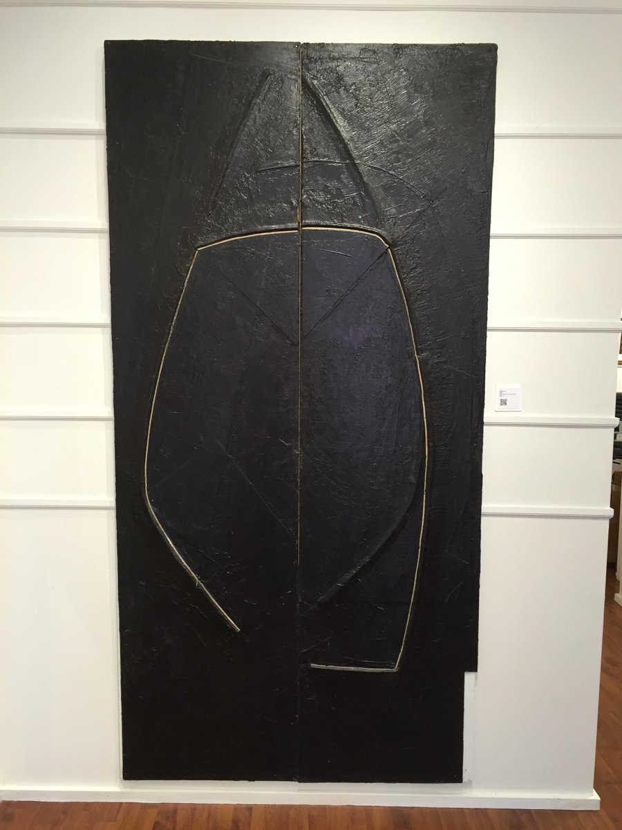 RobertPCowley's tweet photo. Love being greeted by this commanding #DavidCraven as I enter the @consignor_ca gallery. The exhibition ends Aug 7! http://t.co/o3fpRCfpXb