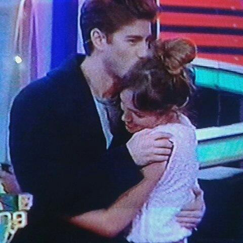 giadagr's tweet photo. Esta es la relación más pura y sana y verdadera q quedo desde Casi Angeles! #vicande http://t.co/p8w73OnaTz