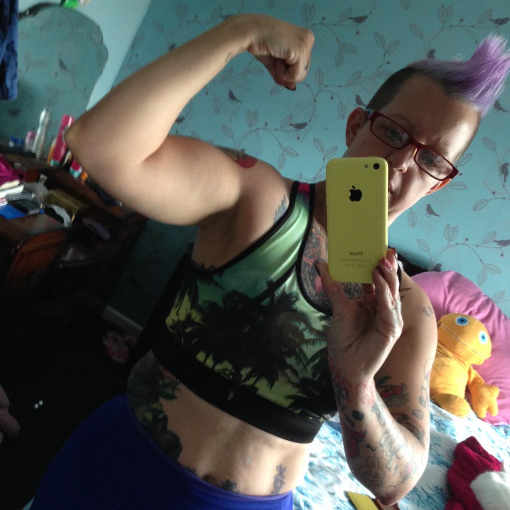 APrendergrast's tweet photo. @Xercise4Less My attempt at flexing π I'm not sure it's very good π #flex4summer #inshape4summer http://t.co/rVUzFIFqNR