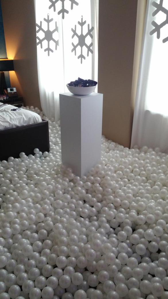 GHInstituteUK's tweet image. We've been letting our inner child out with @CadburyUK in their ball pool! #unwrapjoy