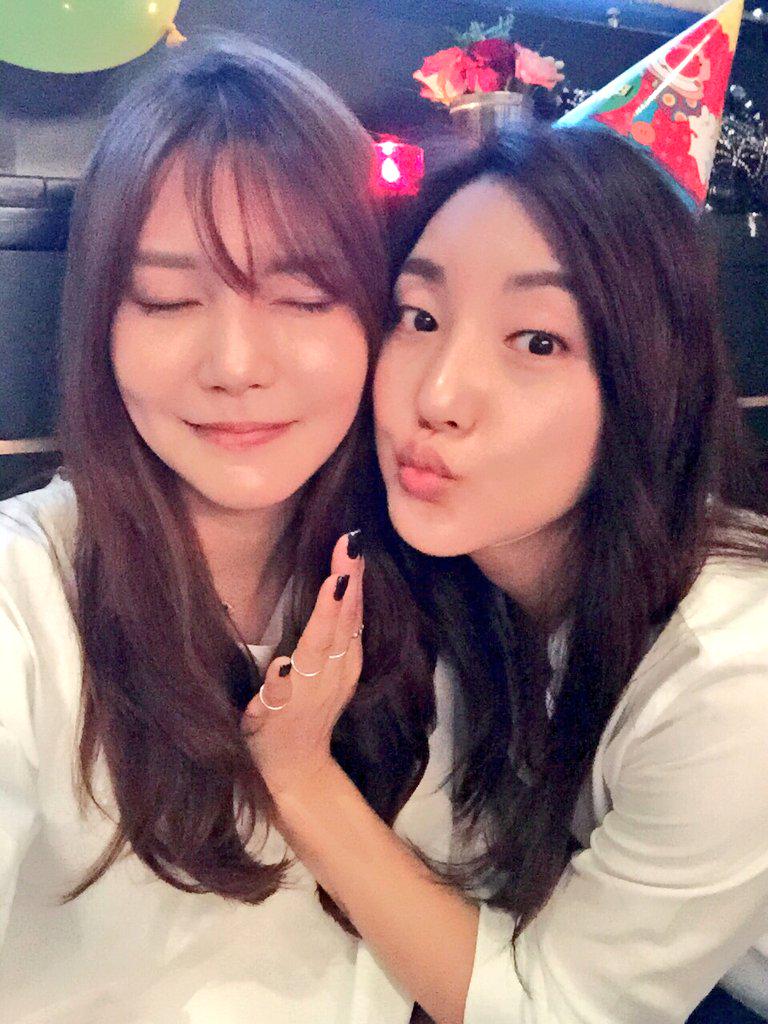 Bada0228's tweet photo. 착하고 예쁜뇨자 차예련 생일파티~♡
같이 추카추카 !~^^
예련이와 나의 공통점.
 착하고 예쁘다!  hahaha http://t.co/Mt83OGxAmb