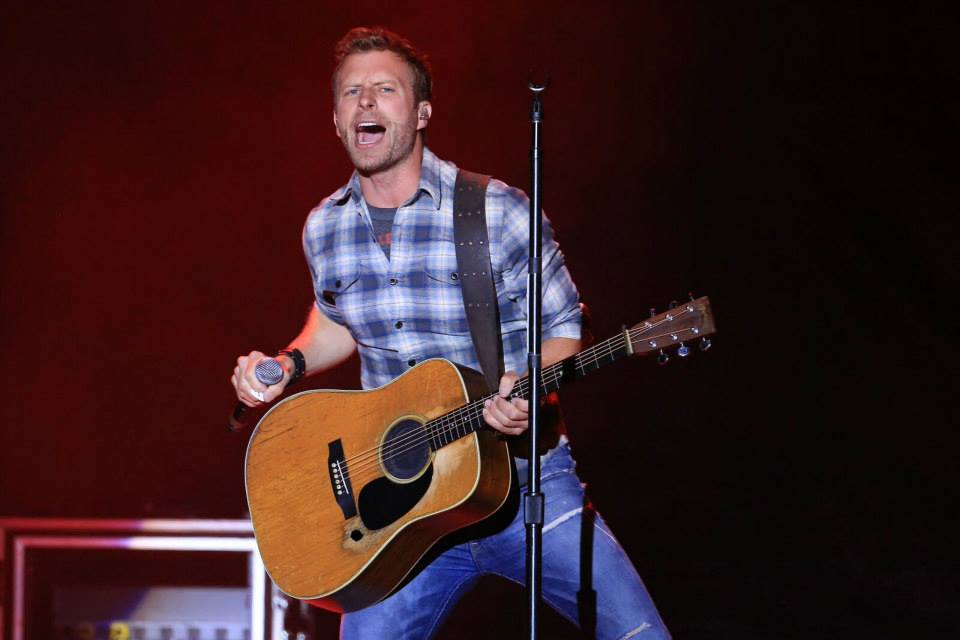 CThunderIowa's tweet photo. .@DierksBentley, you rocked the stage at @treetownfest 2015! Were you there for Dierks' set? #treetown2015 http://t.co/okA4YutoIH
