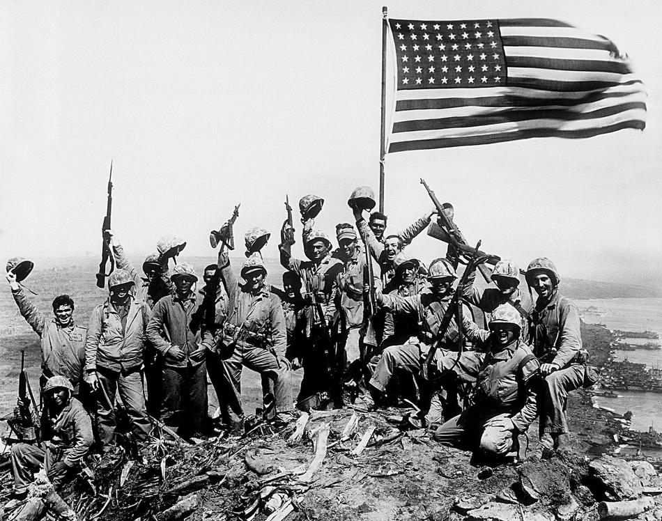 WW2Facts's tweet photo. Happy #4thOfJuly, America! #WWII http://t.co/3DEOhYaqmQ