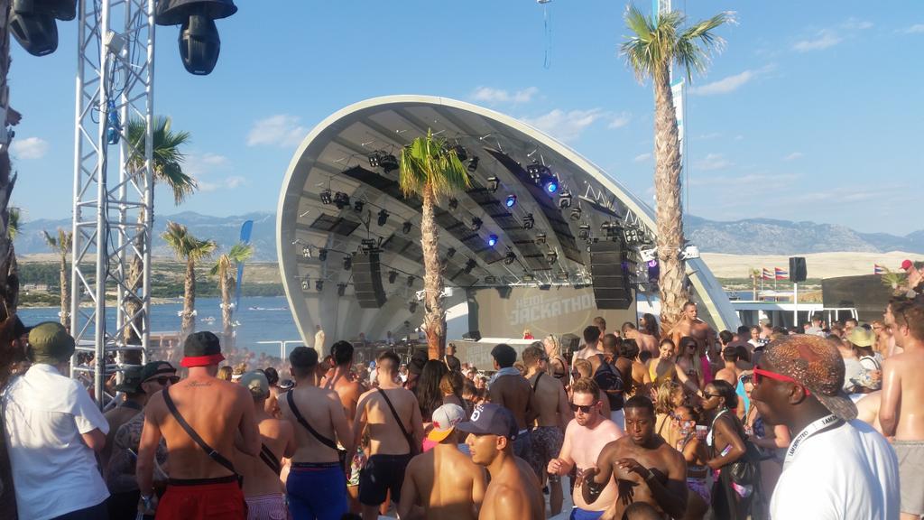 JClarkeDJ's tweet photo. Safe to say @hideoutfestival was a movie 💥💥💥💥 http://t.co/bHhNAMpPpX