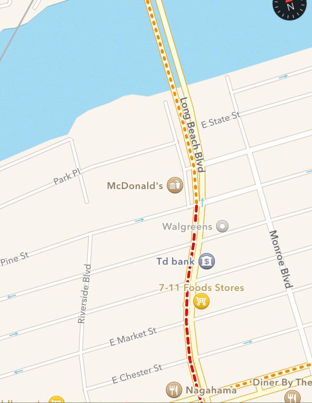 LBNYProblems's tweet photo. Just a solid line of shoebies invading our city. #LongBeachProblems http://t.co/dqpm2xqiWU