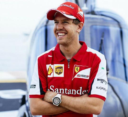 nayleaab13's tweet photo. Best wishes & a very happy 28th birthday to the champ! Have a good one Seb! #HappyBirthdaySeb #Sebturns28 #Vettel πβπ http://t.co/ONiqJxBOhq