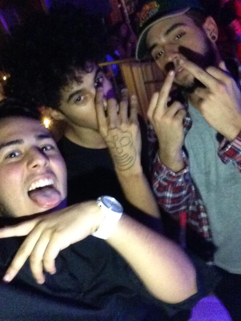 Cleanboimauri's tweet image. Last night wit em boys