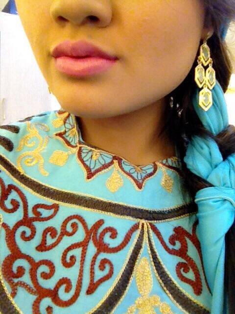 DA2_Ika's tweet photo. Q Academy Indosiar @ComIKA_OFC @DanaMatesNangka. Untung ada anting ini..yg pilihin @DA2_Danang jadi pas warna nya.. http://t.co/5gITJbbakC