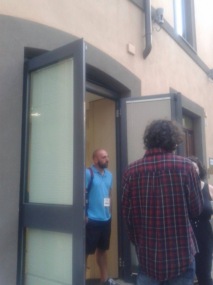 rednotesml's tweet photo. L'ufficio stampa open house è aperto e vi aspetta #PALIANOJAZZFESTIVAL2015 http://t.co/AvQXEO9kNl
