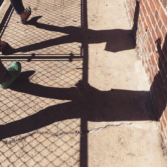 AimHighForLife's tweet image. #1line in #dtla with #homies - their #shoe #game is strong. #shadow #urban #streetphotogra… ift.tt/1Ta8fnR