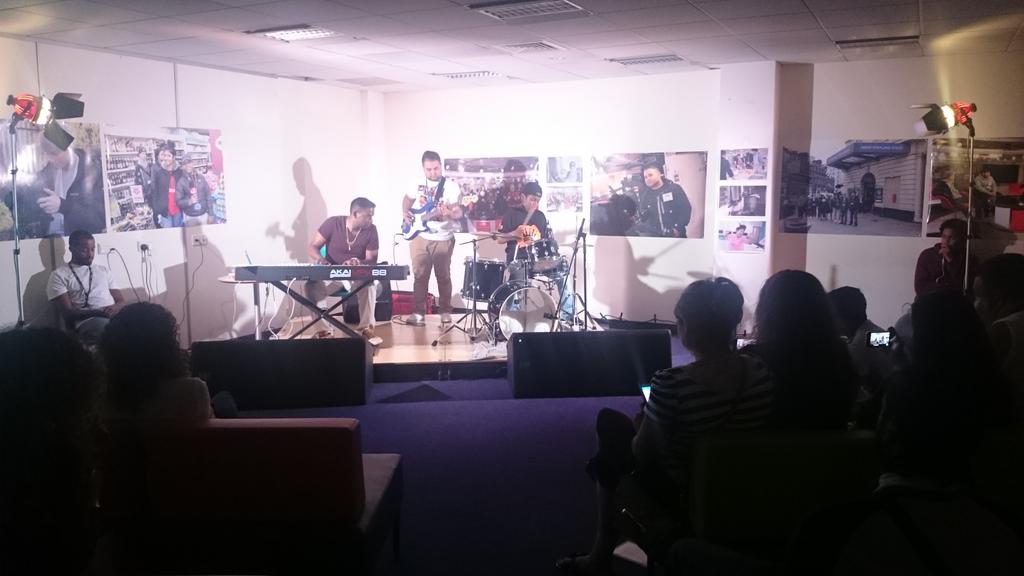 WeAreBCE's tweet photo. Amazing set from our AP three man band covering 'Au Seve' by Julio Bashmore! #auseve #band #house #apshowcase http://t.co/S6mRDdlOdq