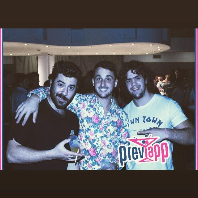 previApp_ok's tweet image. Campaña #Previapp #2015
Una App para solucionarte la noche 
#freedownload #googplay #appst… ift.tt/1IyZEbb