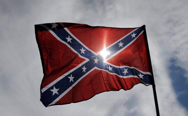 TheIJR's tweet photo. CNN Blown Away by How Many Americans Support Confederate Flag as Symbol of Southern Pride http://t.co/WDfSnRtCuz http://t.co/roHugDQODx