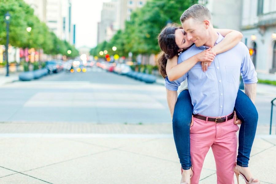 Smile with me on this awesome engagement, live on our blog today! onthegobride.com/2015/07/smile-…
