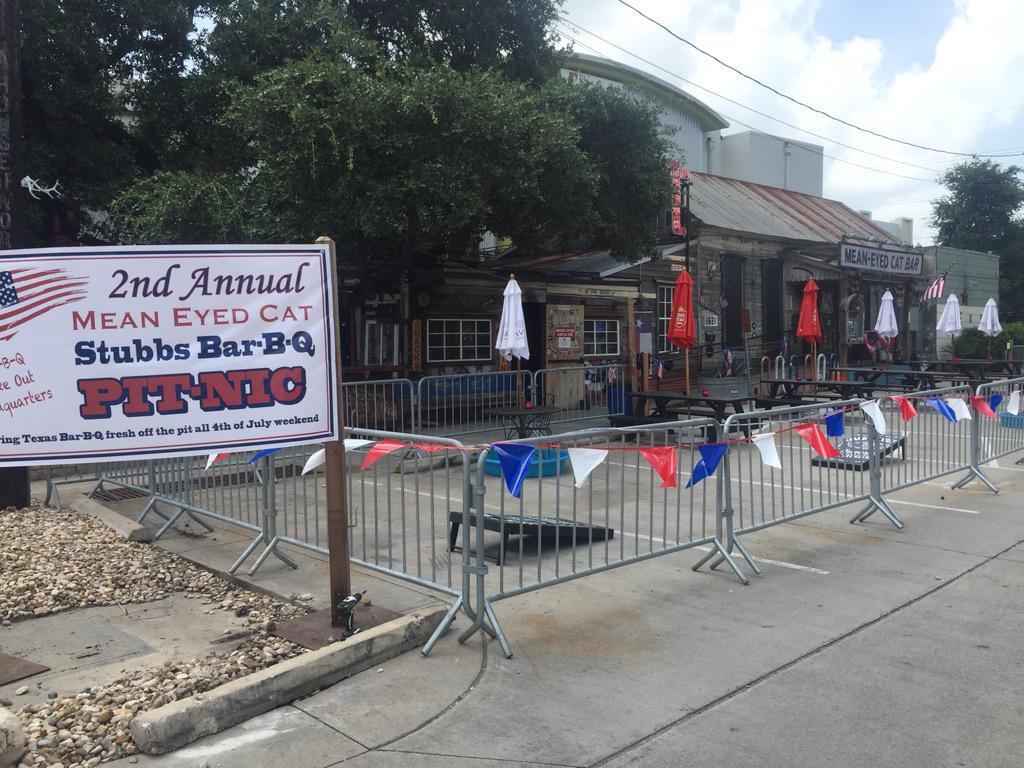 Cold Beer, Fresh off the Pit Green Chile Chicken Wings, Brauts, kiddy pools to soak your feet, and the Man In Black!