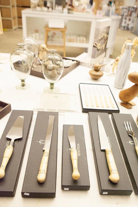 flora and henri tweet media