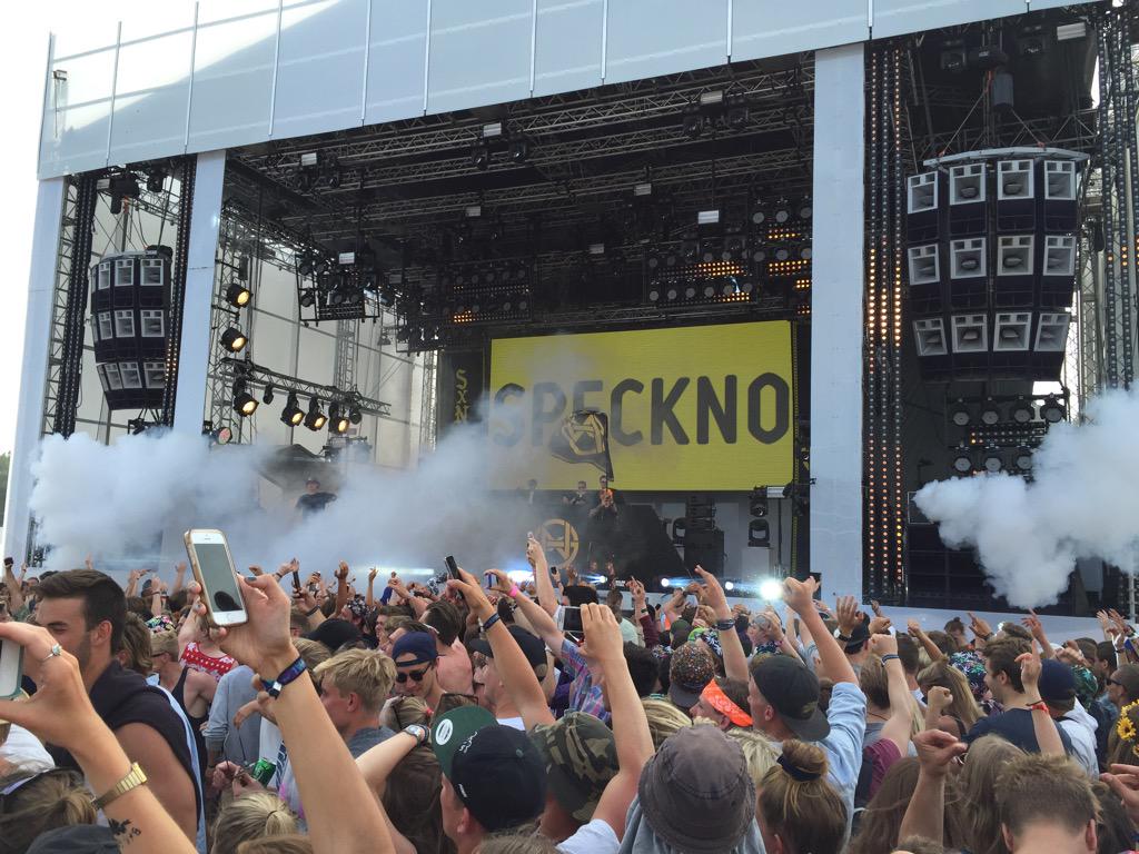 <a href="/wearenonsens/">NONSENS🏴</a> <a href="/Specktors/">Specktors</a>  for vild en koncert...
#speckno