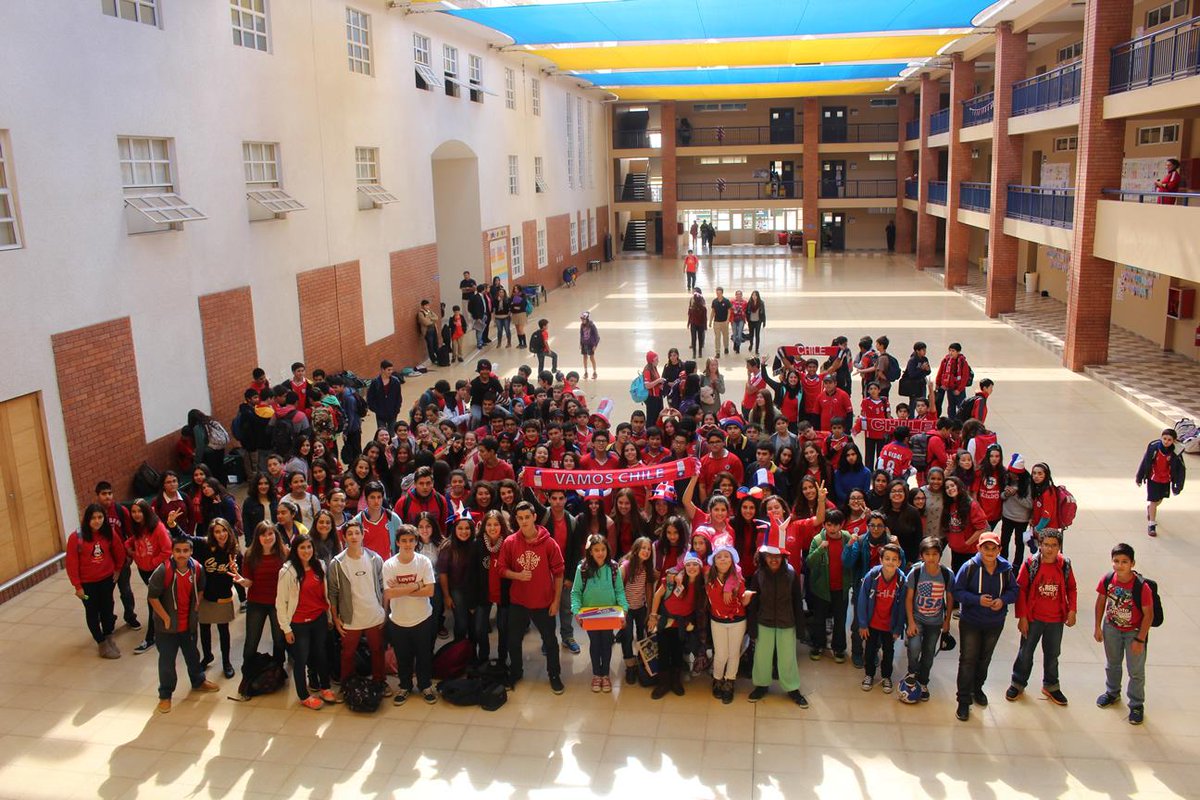 colegioais's tweet photo. #VamosChile Todo el apoyo a la @LaRoja del @colegioais  #Antofagasta para @kingarturo23 @C1audioBravo @MedelPitbull http://t.co/dy3qPGLPxb