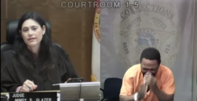 AlanMichaelVan's tweet photo. Burglary Suspect Breaks Down in Court After Realizing Judge is a Childhood Friend http://t.co/6BTHkILZU8 http://t.co/bCN5CWmxXN