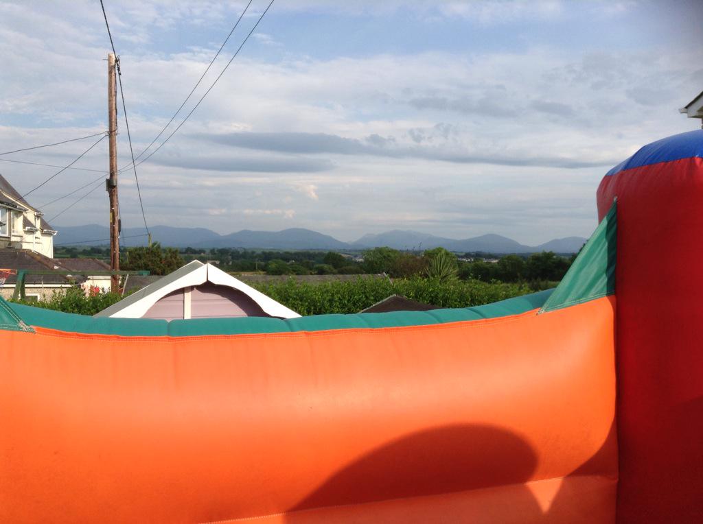 Ceri Walsh tweet media