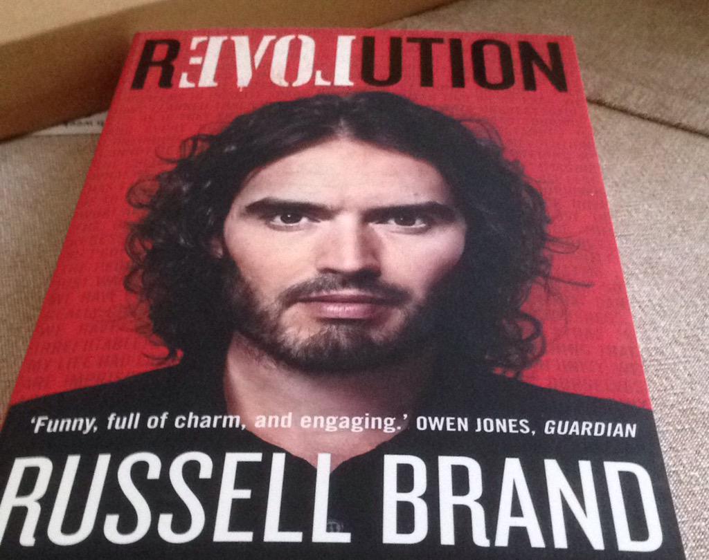 daz3oo's tweet photo. New book for me to read #RussellBrand #revolutionissolution #revolution http://t.co/SSB0pBOvMK