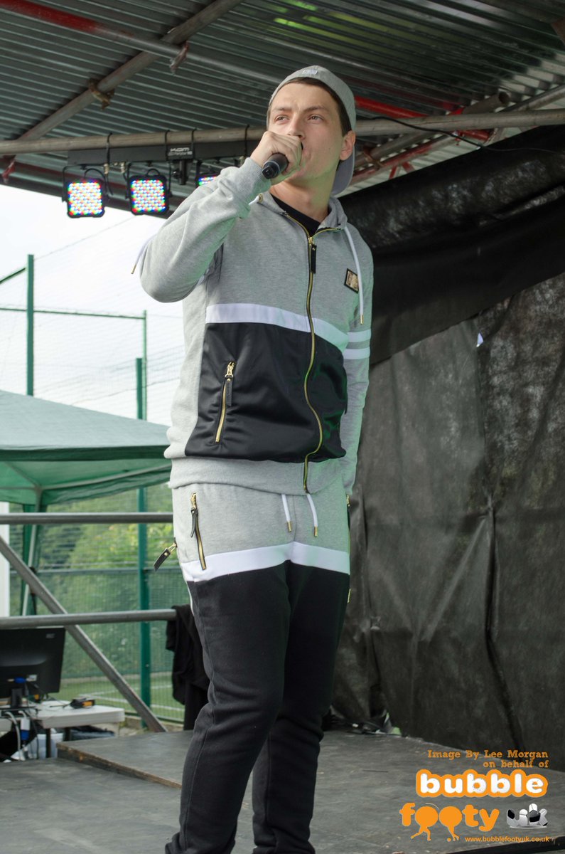 JoeSideJNR's tweet photo. @Peltsman Live Performance Photos by @lee_morgan_ #BubbleFootball2015 http://t.co/Xr7nbNrp20