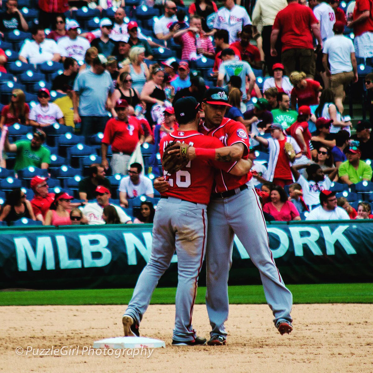 PuzzleGirl65's tweet image. Nats at Phillies 6/28/15 #MattDenDekker #IanDesmond #DanHuggla