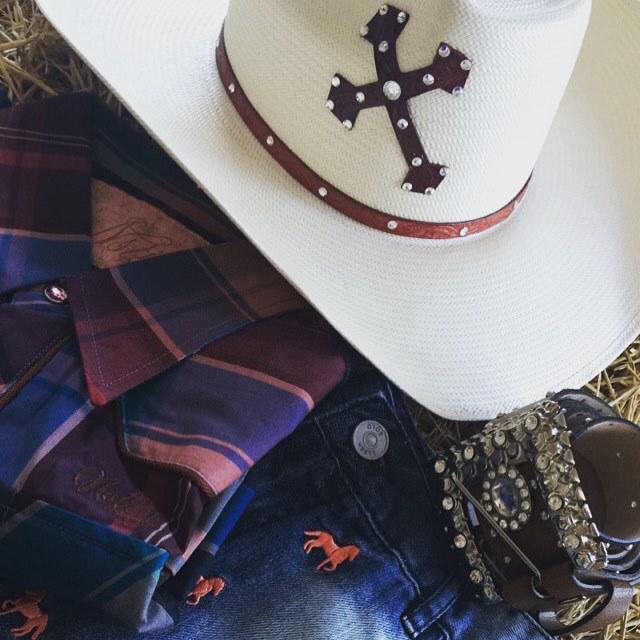 HeriCer20's tweet image. Boa tarde 😍 #detals#tassa#nstin#eldorado#osvaqueiros#orielmodas