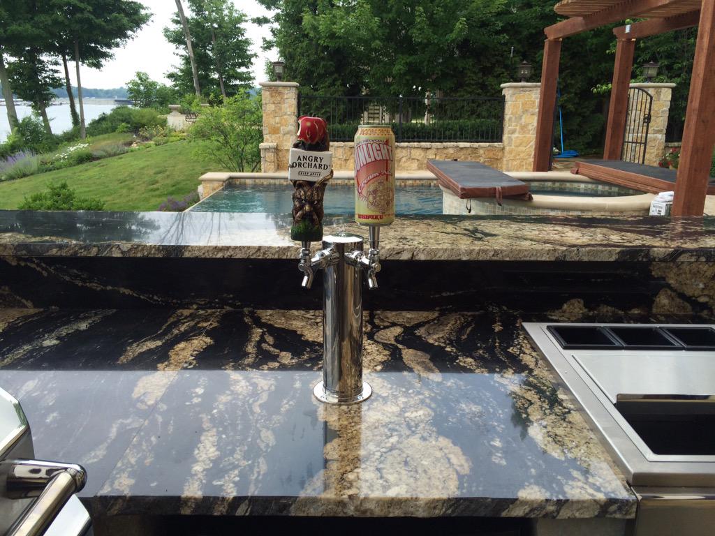 LeisureOutdoors's tweet image. #customoutdoorkitchen