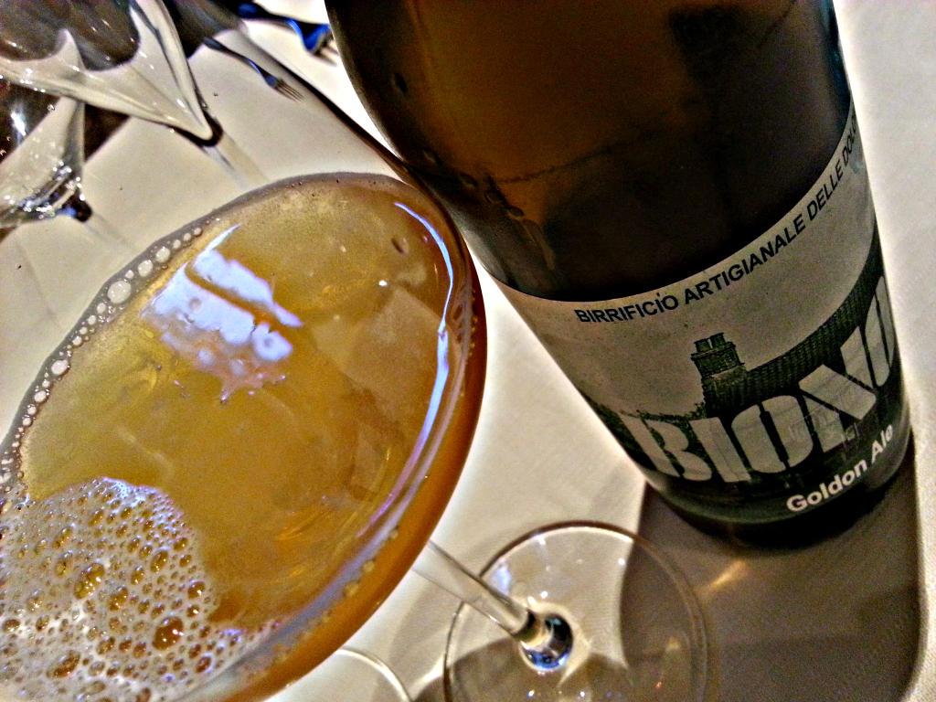 Arrivati da #elpael a #cavalese per #fassafuorimenu. Iniziamo con la #birra <a href="/bionoc/">Birrificio  BioNoc'</a> #blogtour