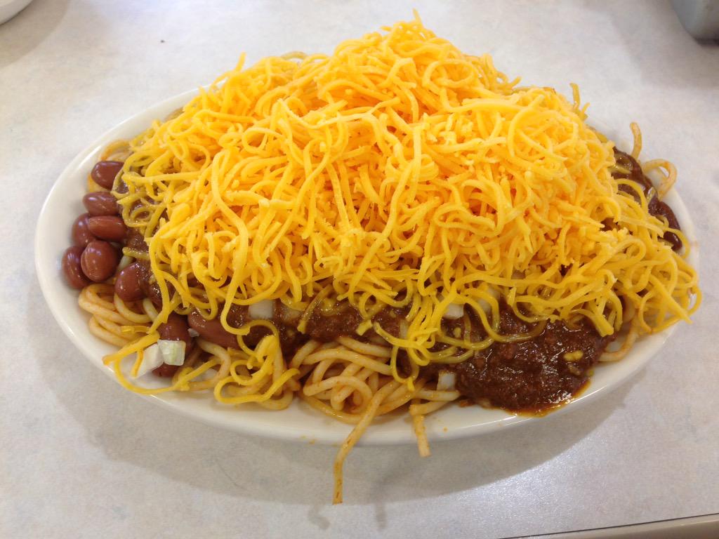 NicoBechtel's tweet photo. Die lokale Spezialität von Cinci: 5-Way @SkylineChili #yummy #leckerschmecker #USNET http://t.co/bAynxzg9ht