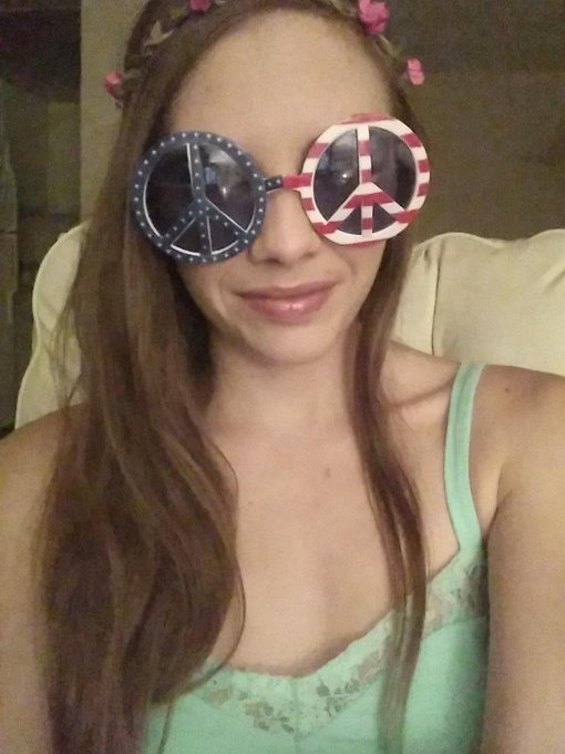 Ready for pre4th fireworks! Woo! #IndependenceDay http://t.co/QgcC8ZQ0X0<a href="/tag/independenceday"class="tags">#IndependenceDay</a>