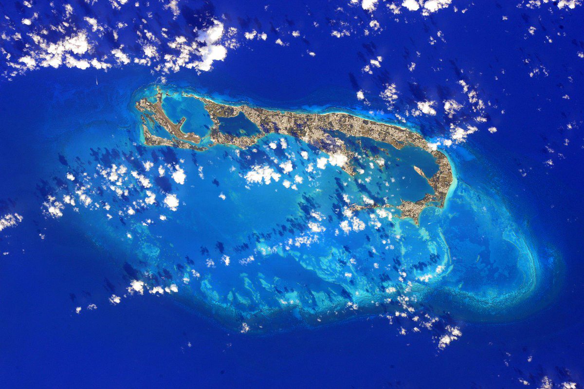 Фото из космоса архипелаг Евгении