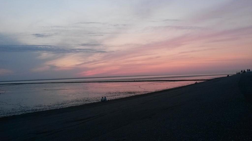 FraukeMuh's tweet image. Chilling.