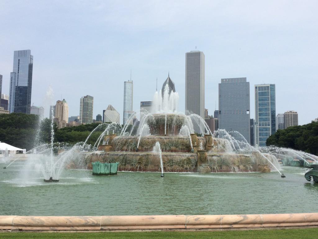 richard_boada's tweet photo. #dead50 warm up in Grant Park http://t.co/pVmKrGs0wk